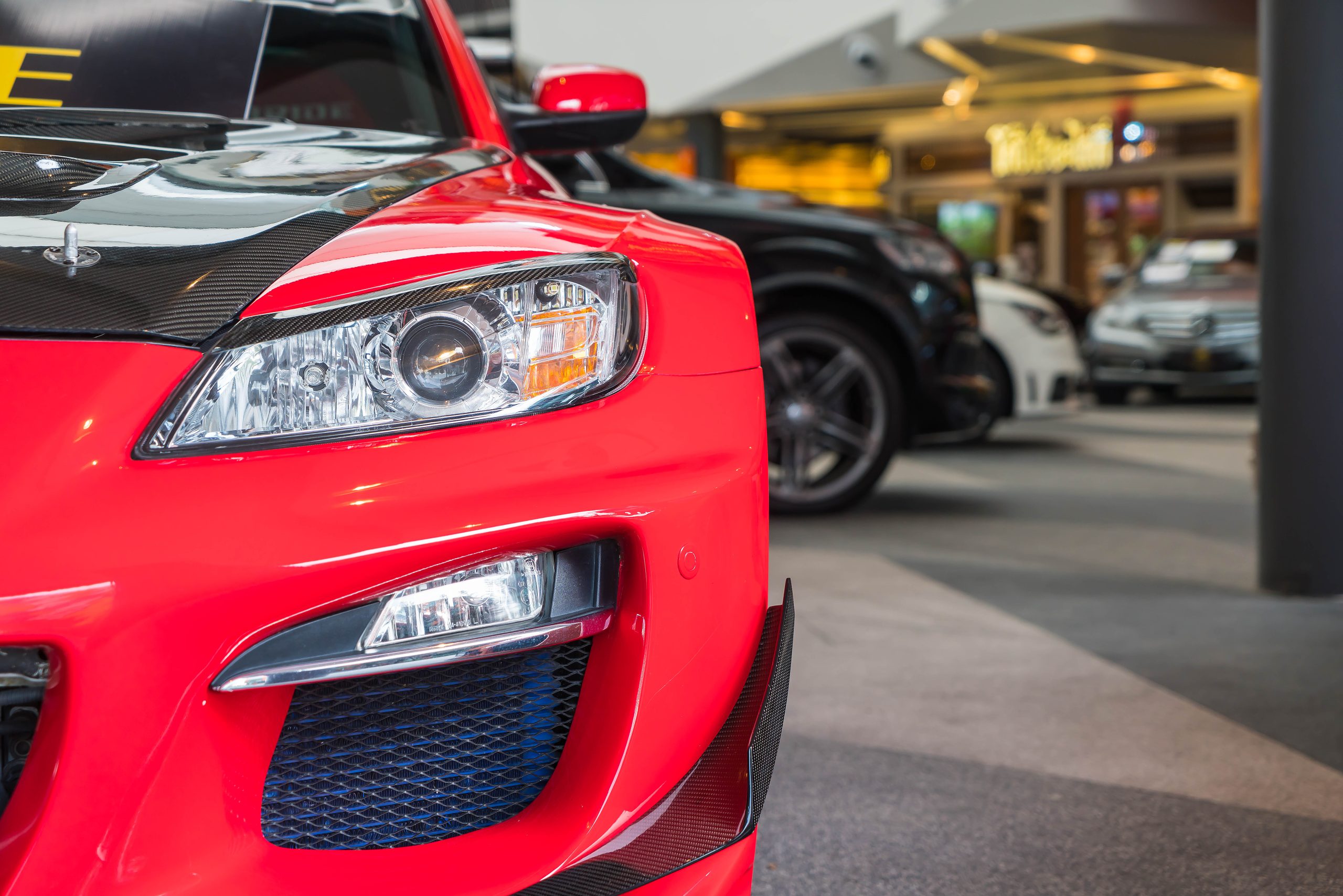 Selective focus point on Headlight lamp car